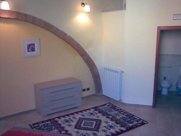 Immagine 6 di Appartamento in vendita  a Colle Di Val D'elsa