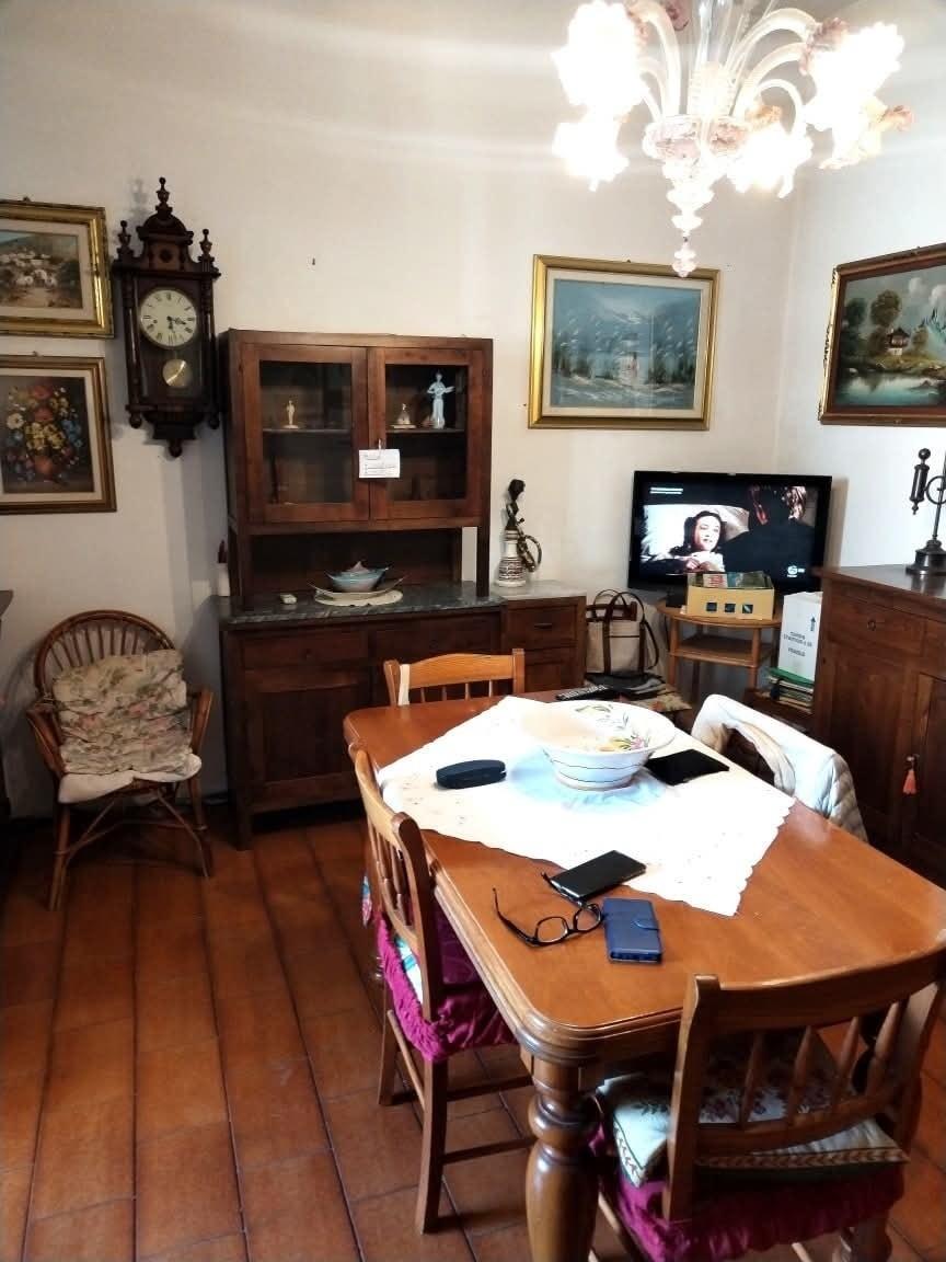 Immagine 6 di Casa indipendente in vendita  a Massa