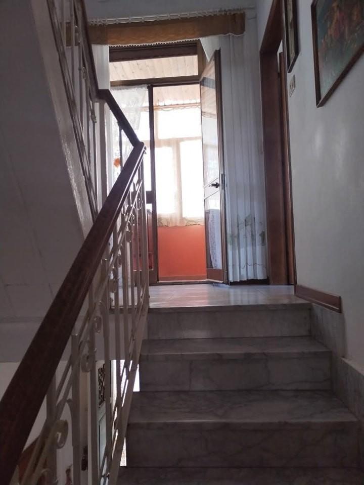 Immagine 15 di Casa indipendente in vendita  a Massa