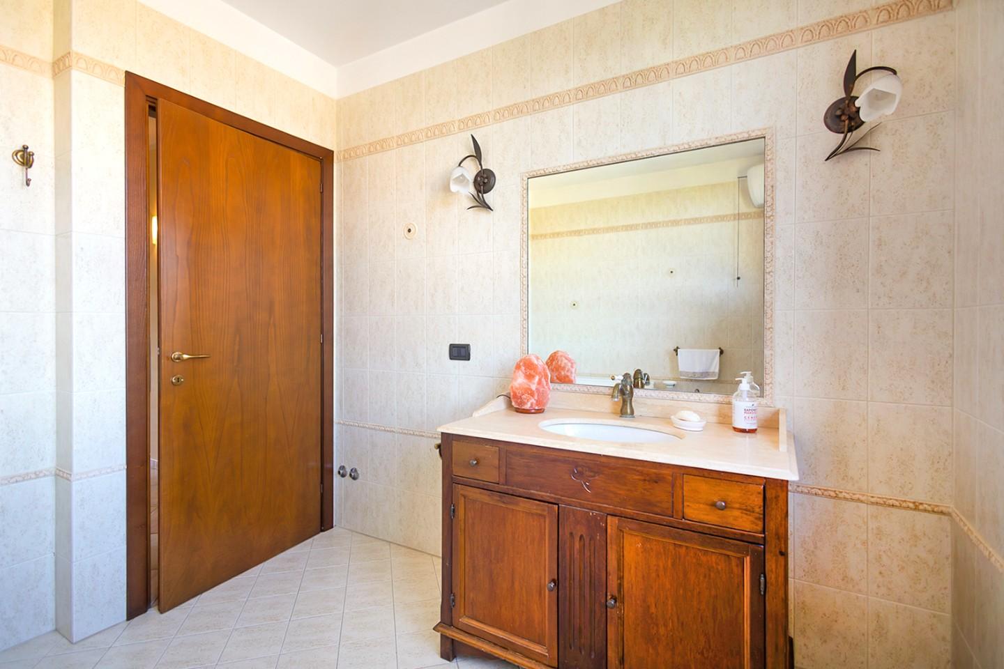 Immagine 20 di Porzione di casa in vendita  a Vecchiano