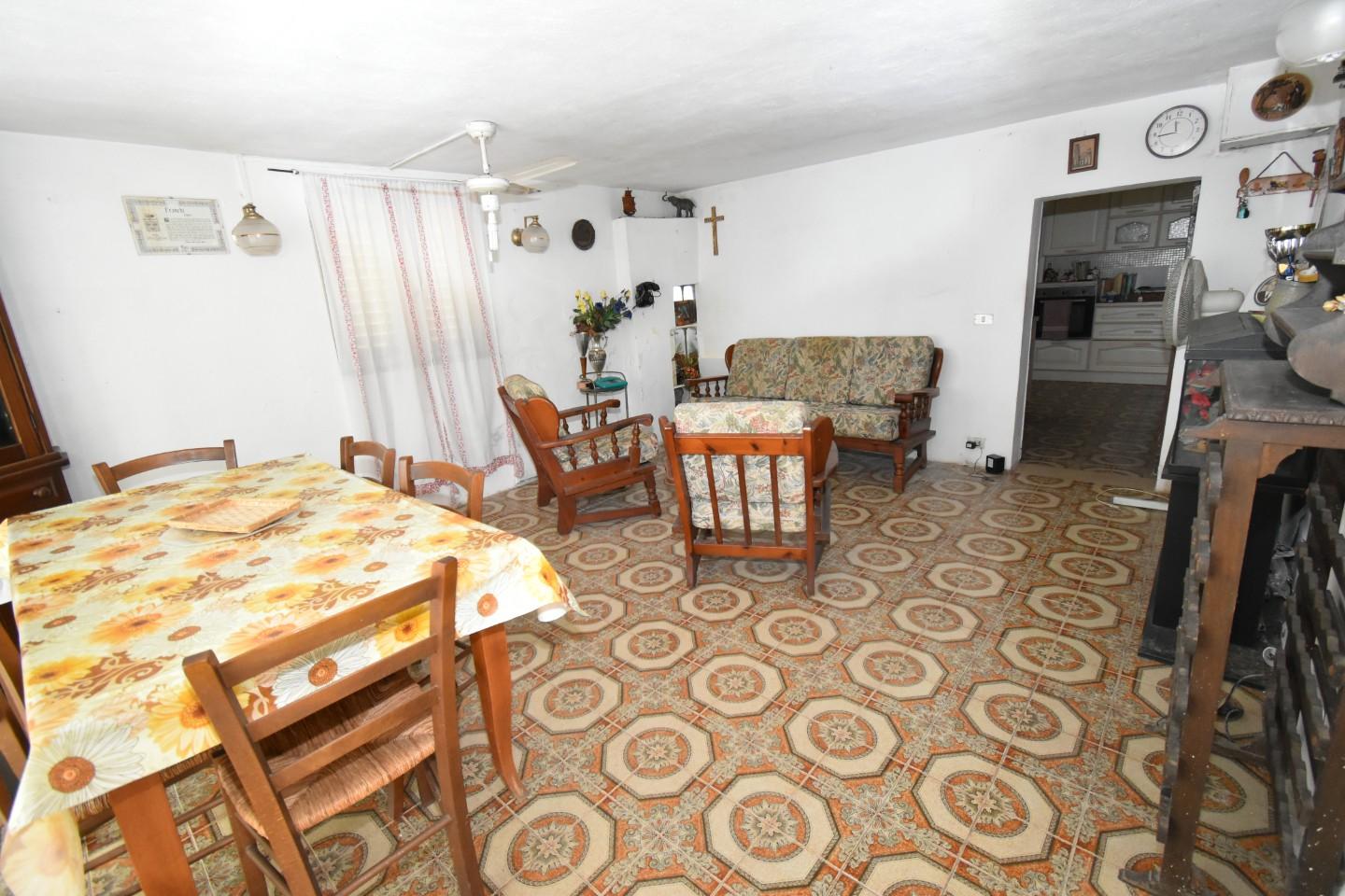 Immagine 5 di Casa indipendente in vendita  a Pisa