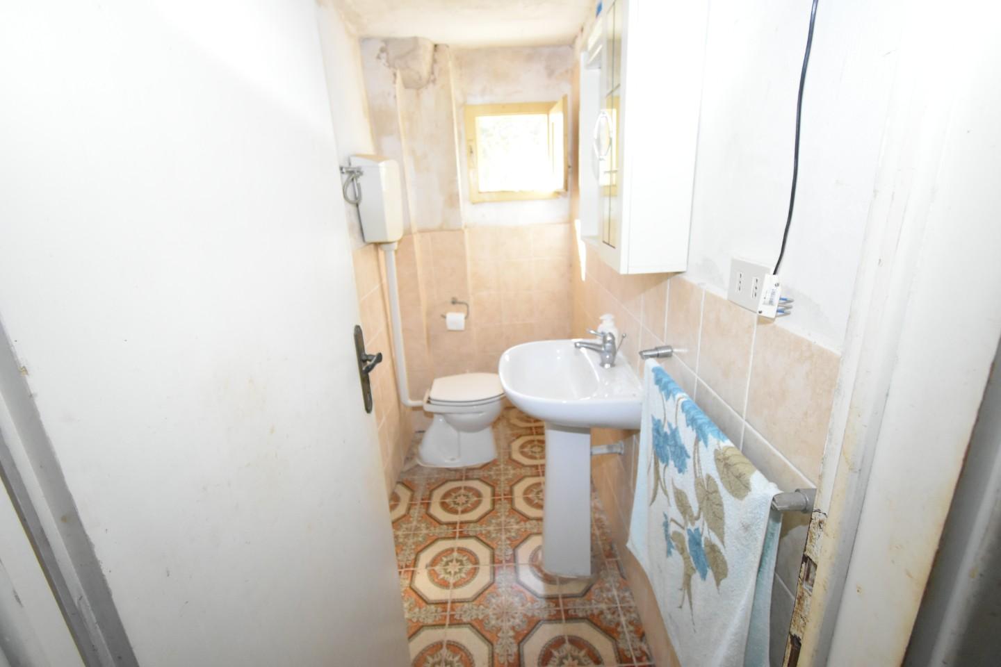 Immagine 13 di Casa indipendente in vendita  a Pisa