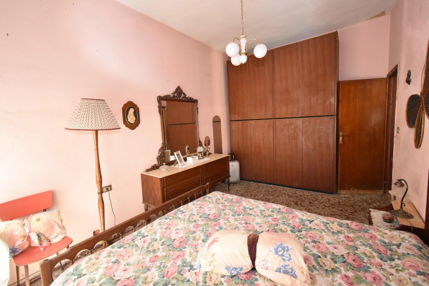 Immagine 23 di Casa indipendente in vendita  a Pisa