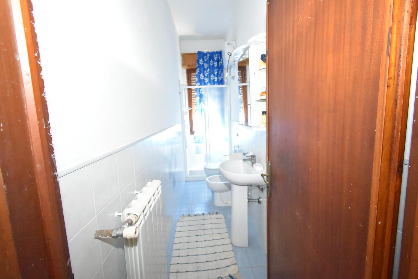 Immagine 21 di Casa indipendente in vendita  a Pisa