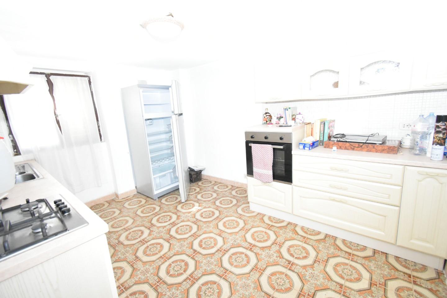 Immagine 8 di Casa indipendente in vendita  a Pisa