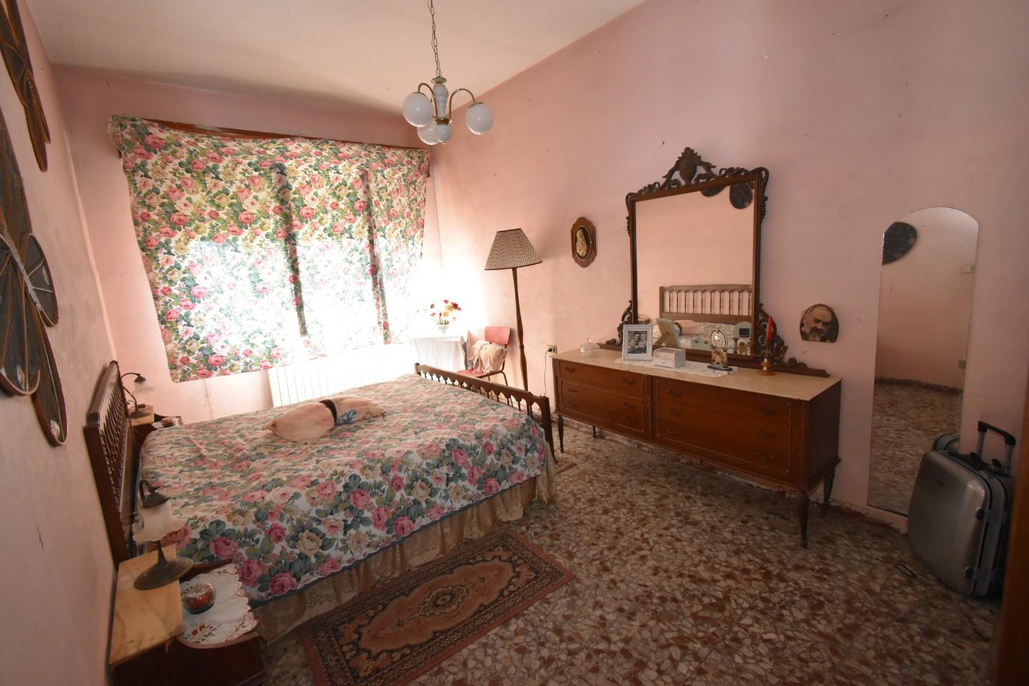 Immagine 22 di Casa indipendente in vendita  a Pisa