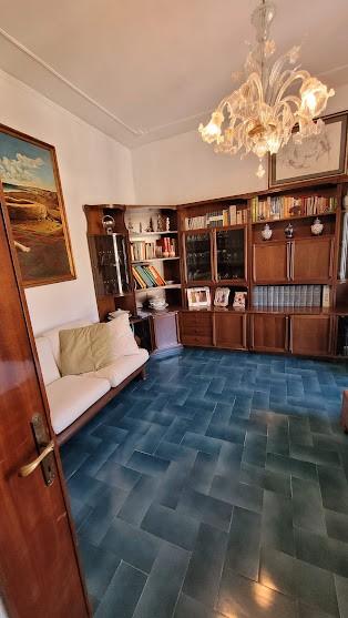 Immagine 6 di Porzione di casa in affitto  a Vezzano Ligure