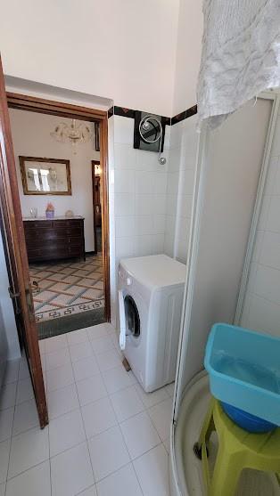 Immagine 11 di Porzione di casa in affitto  a Vezzano Ligure