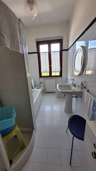 Immagine 9 di Porzione di casa in affitto  a Vezzano Ligure