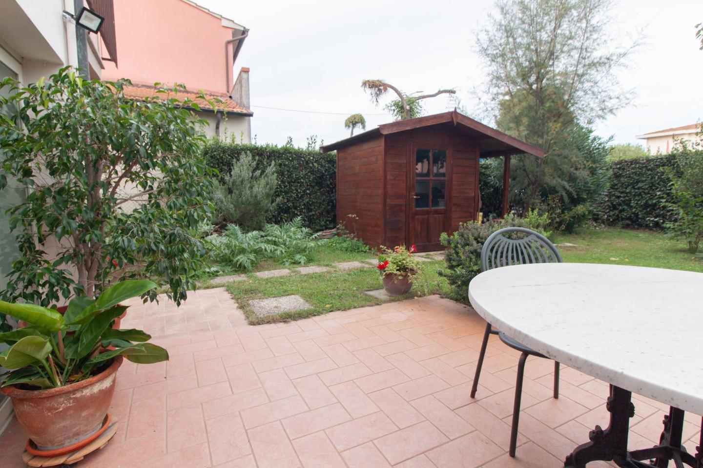 Immagine 32 di Appartamento in vendita  a Pisa