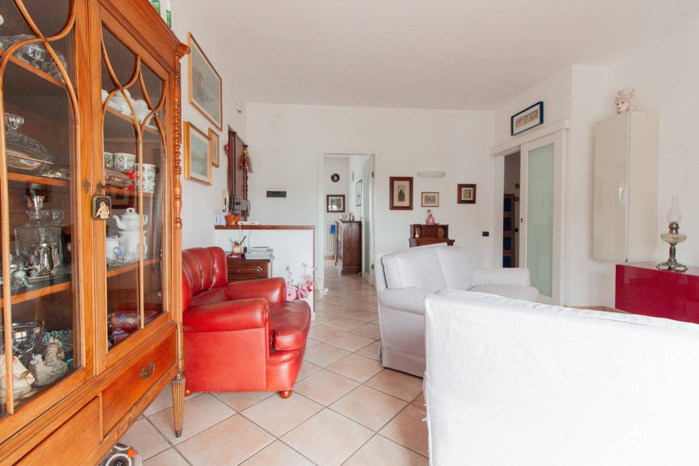 Immagine 5 di Appartamento in vendita  a Pisa