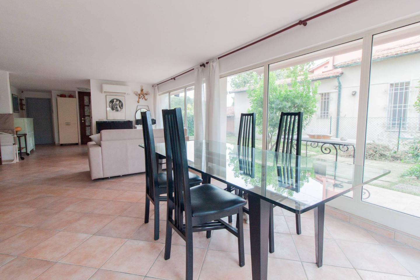 Immagine 26 di Appartamento in vendita  a Pisa