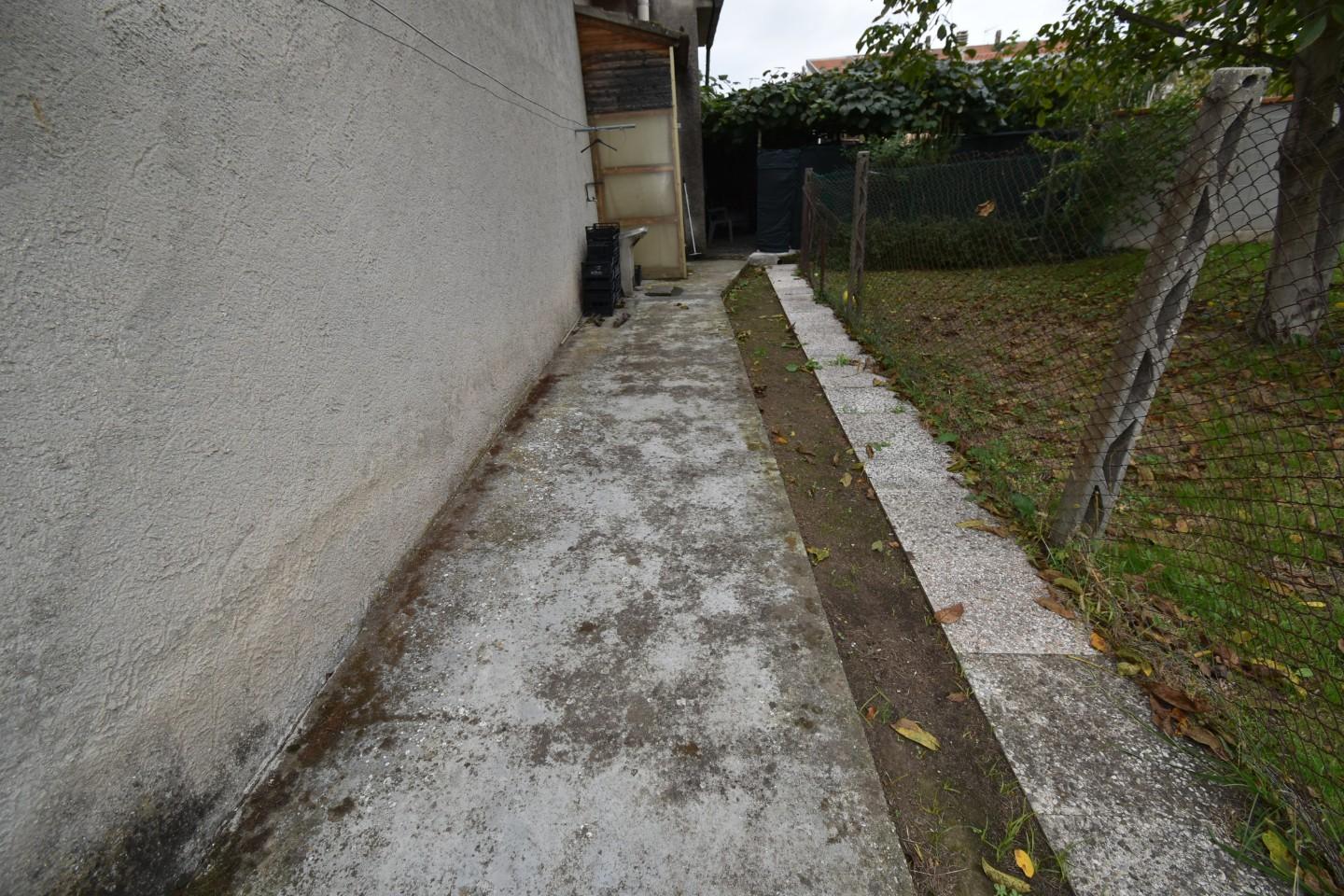 Immagine 37 di Terratetto in vendita  a San Giuliano Terme