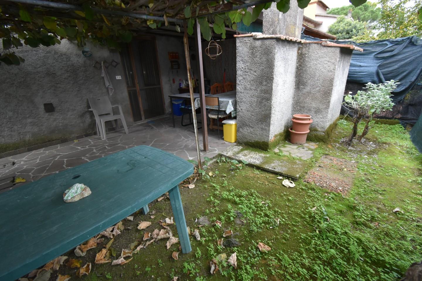 Immagine 32 di Terratetto in vendita  a San Giuliano Terme