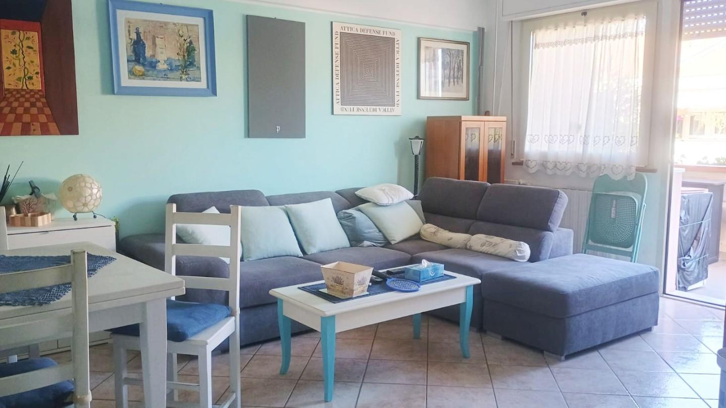 Immagine 3 di Mansarda in vendita  a Viareggio