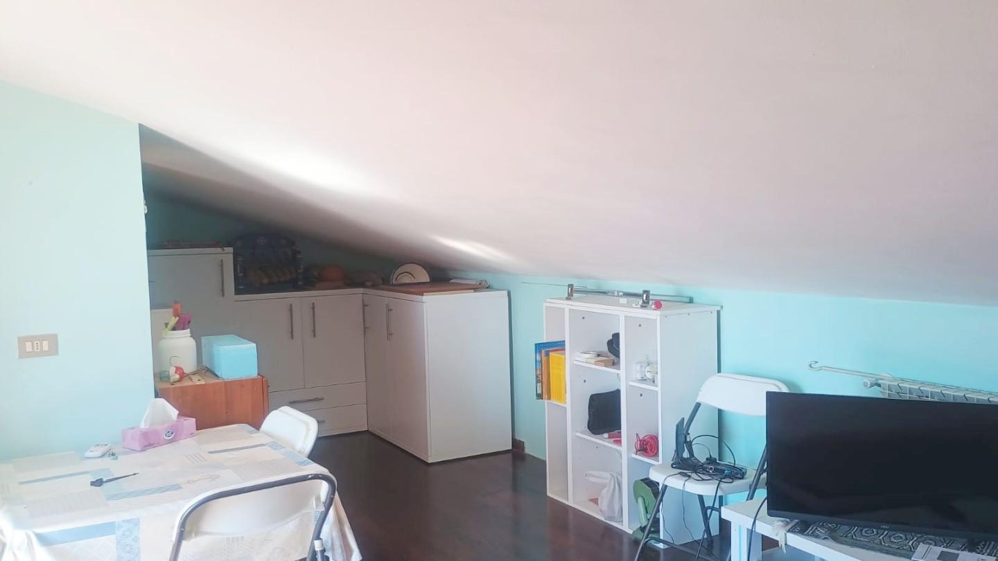 Immagine 32 di Mansarda in vendita  a Viareggio