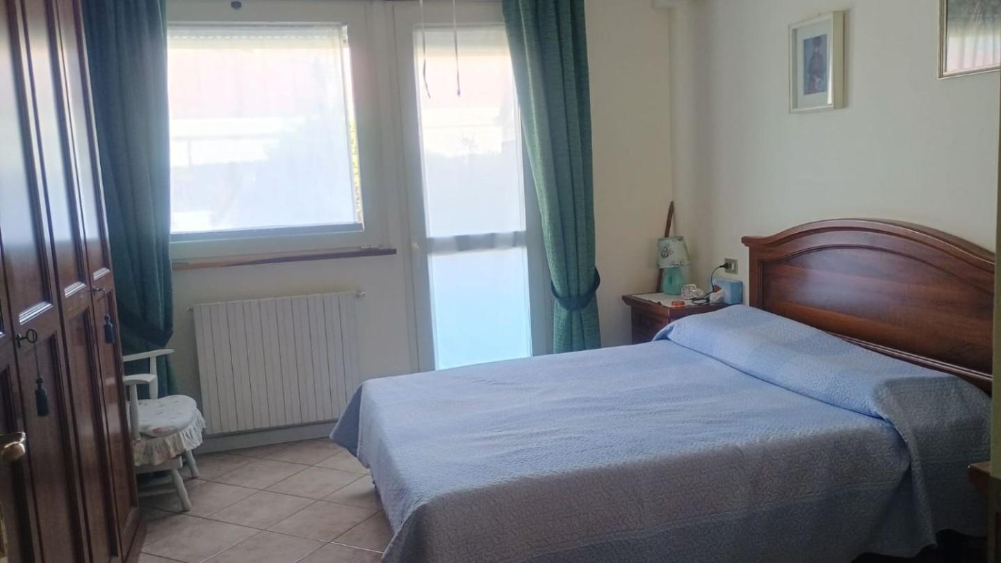 Immagine 25 di Mansarda in vendita  a Viareggio