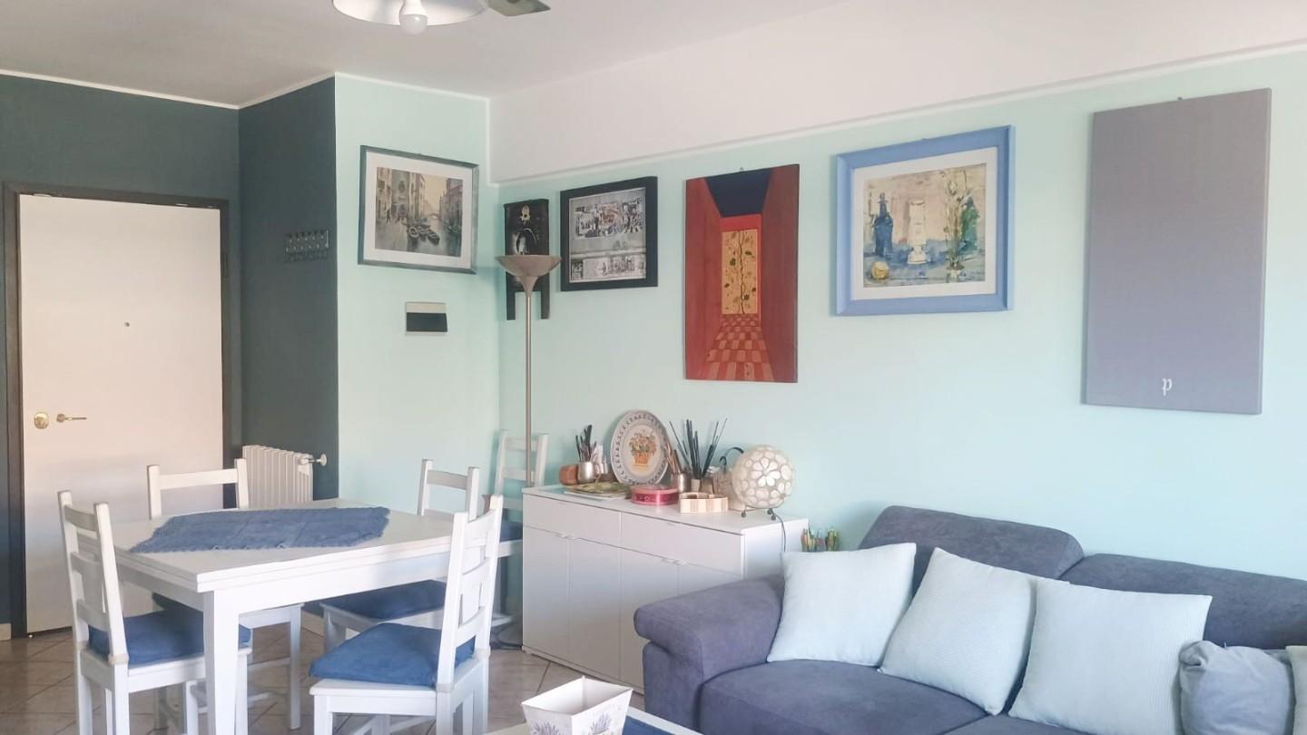 Immagine 5 di Mansarda in vendita  a Viareggio