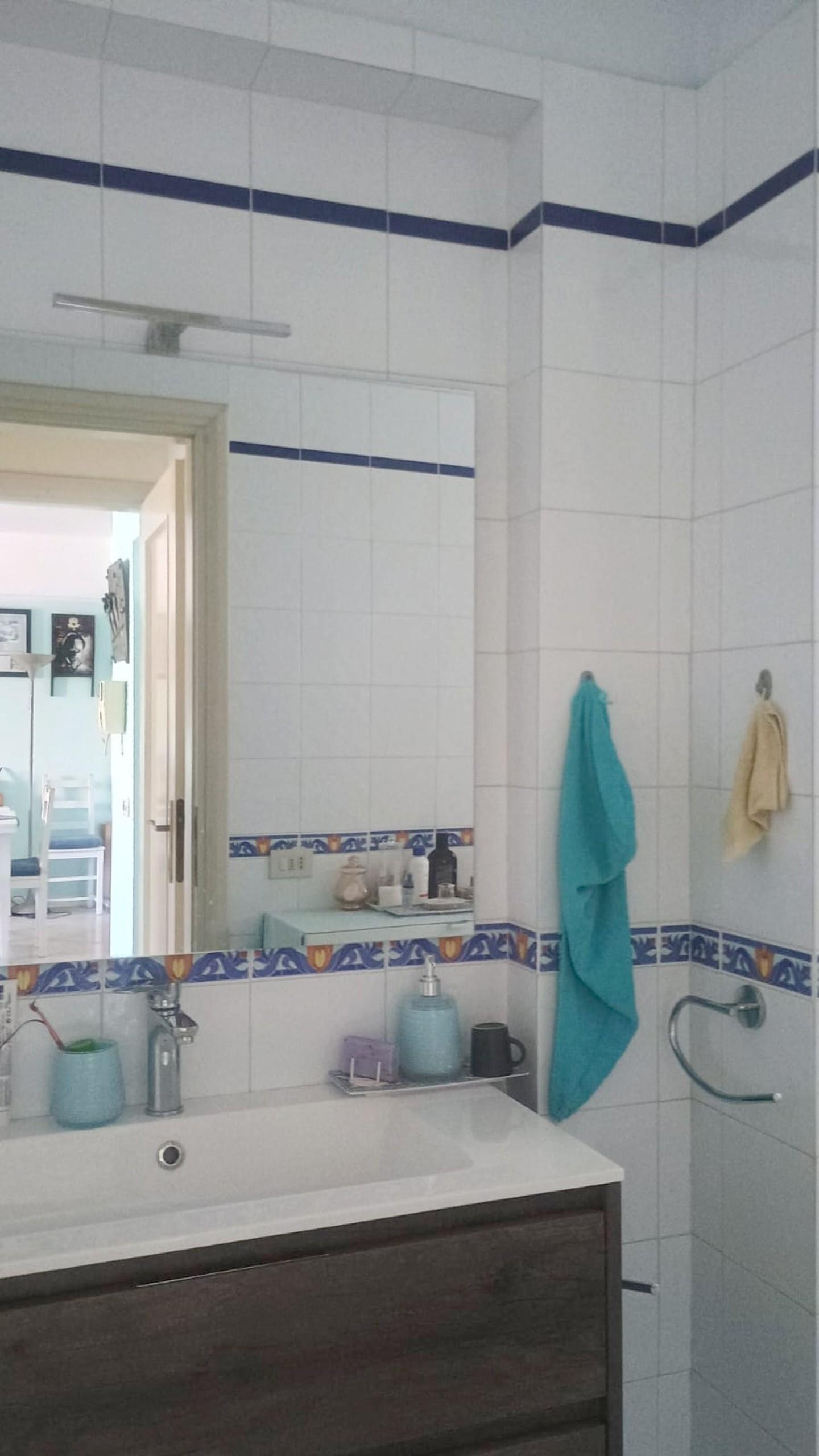 Immagine 22 di Mansarda in vendita  a Viareggio