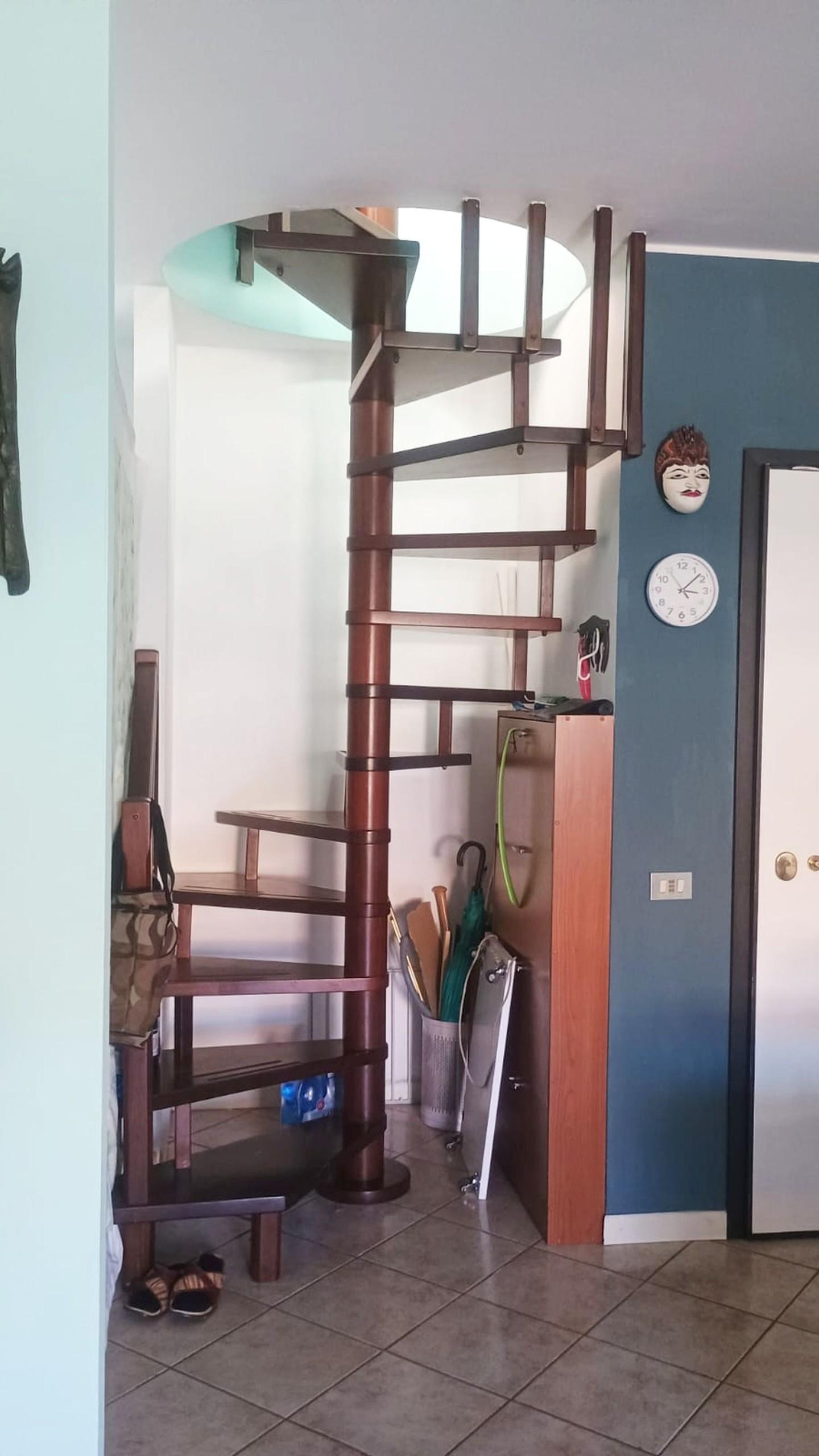 Immagine 26 di Mansarda in vendita  a Viareggio