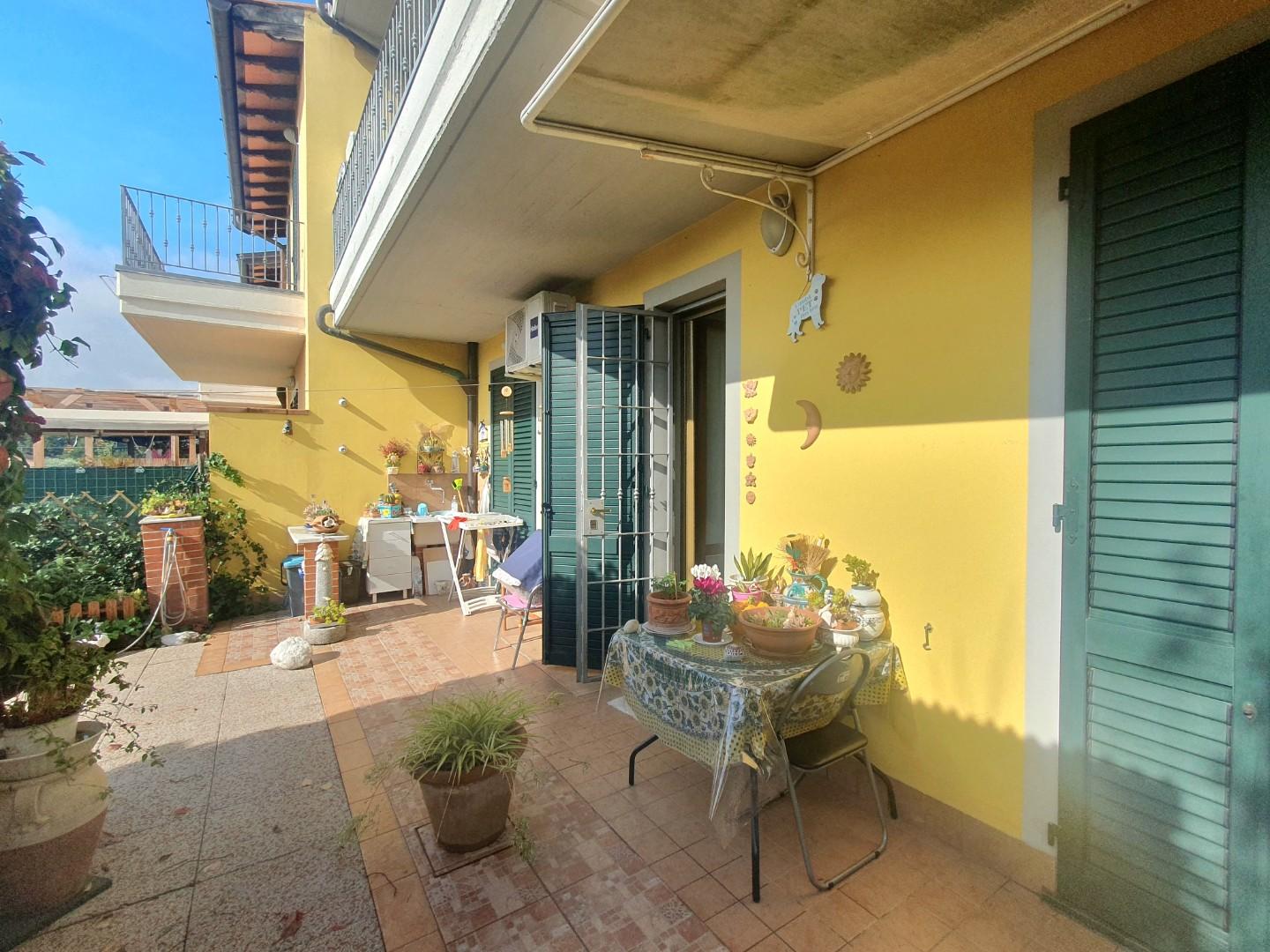 Immagine 12 di Appartamento in vendita  a Altopascio