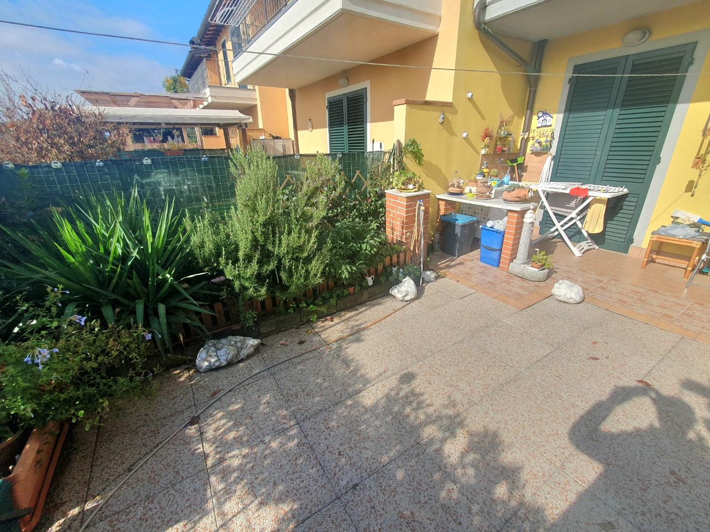 Immagine 17 di Appartamento in vendita  a Altopascio