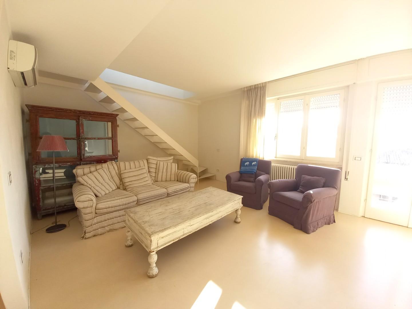 Immagine 4 di Appartamento in vendita  a Camaiore