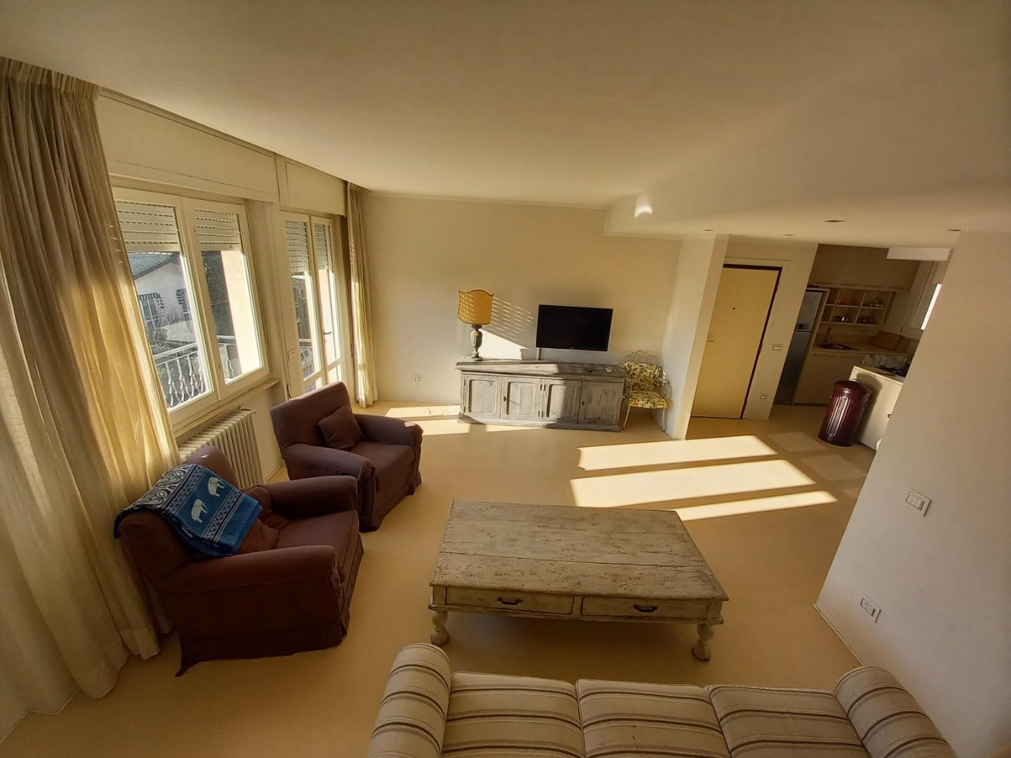 Immagine 29 di Appartamento in vendita  a Camaiore