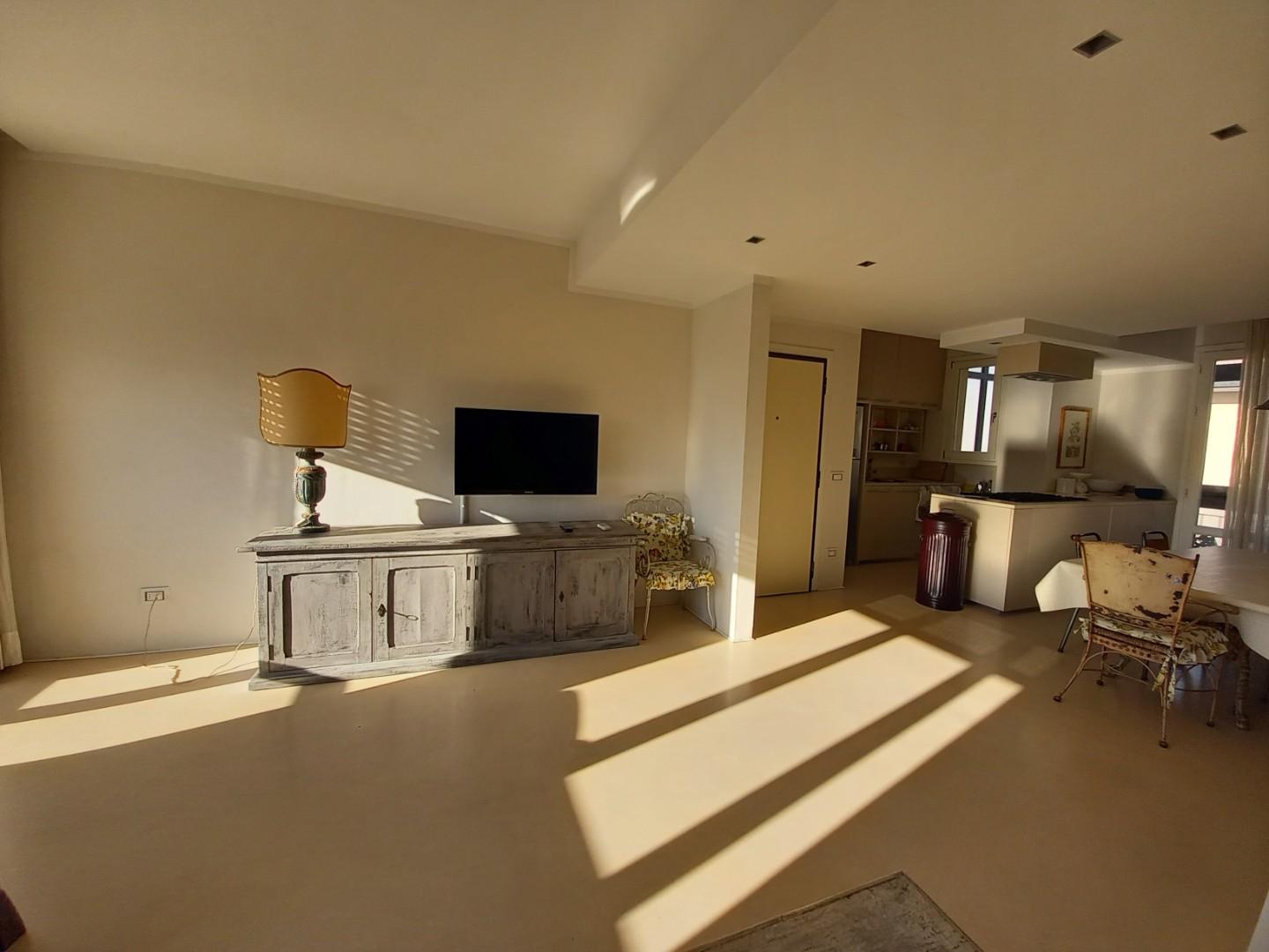 Immagine 15 di Appartamento in vendita  a Camaiore