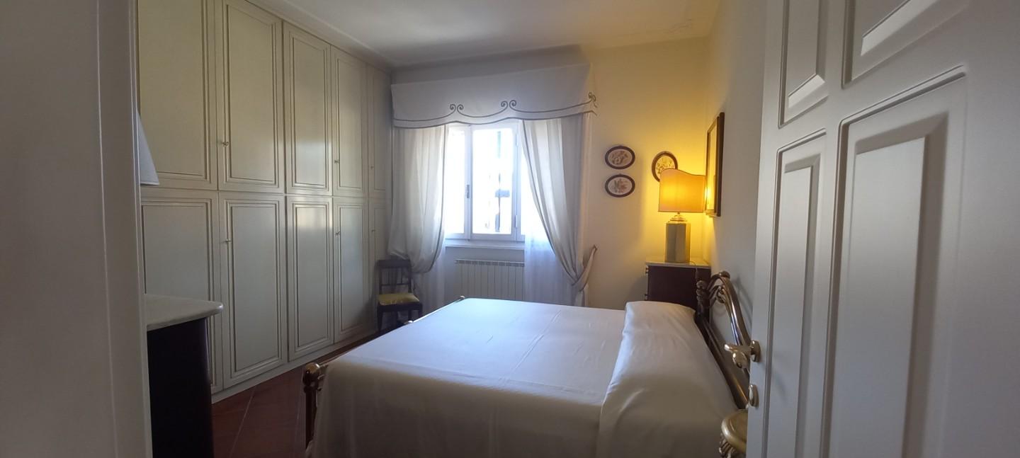 Immagine 28 di Appartamento in vendita  a Camaiore