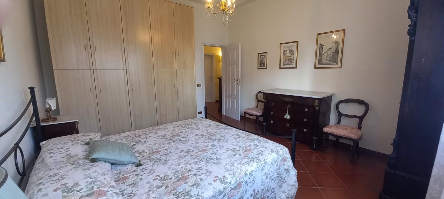 Immagine 27 di Appartamento in vendita  a Camaiore