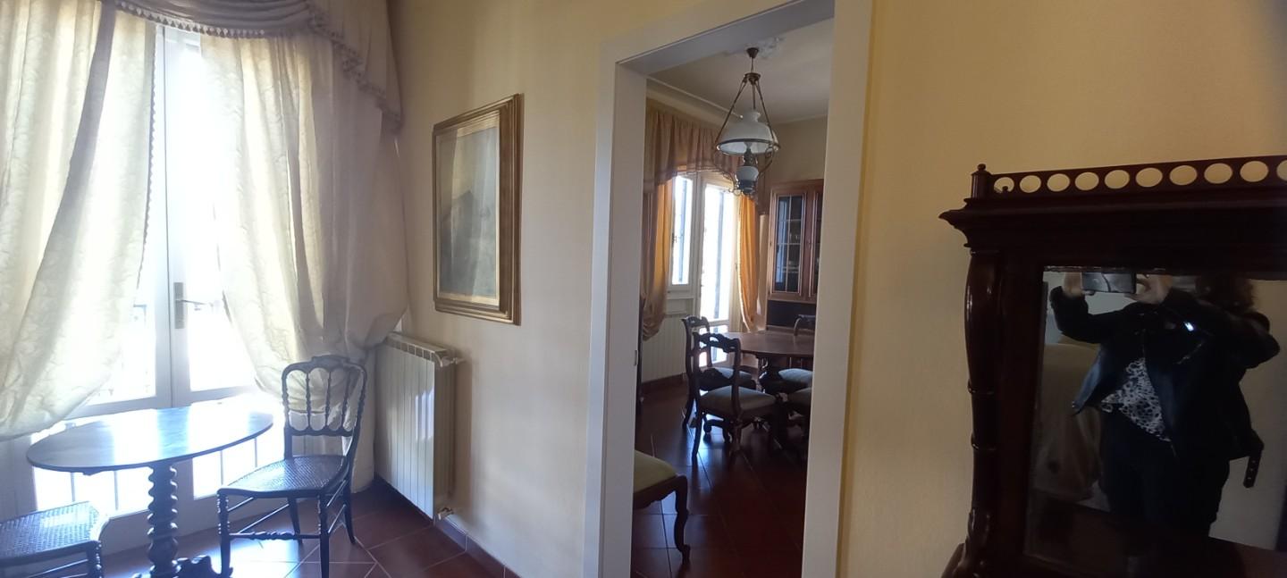 Immagine 15 di Appartamento in vendita  a Camaiore