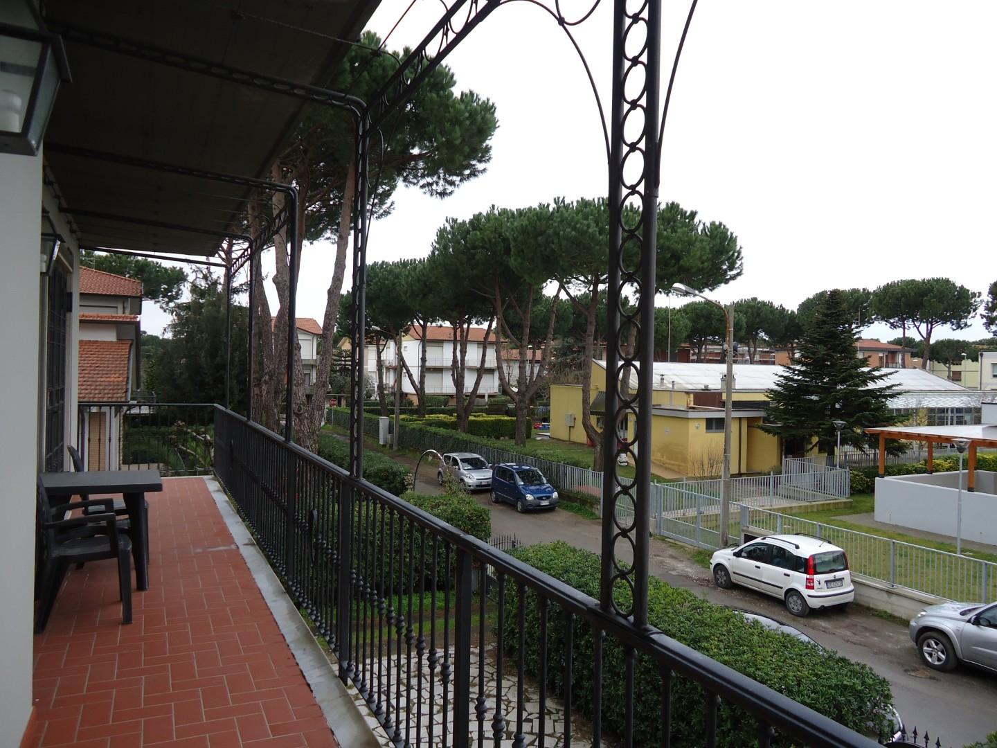 Immagine 31 di Appartamento in vendita  a Camaiore