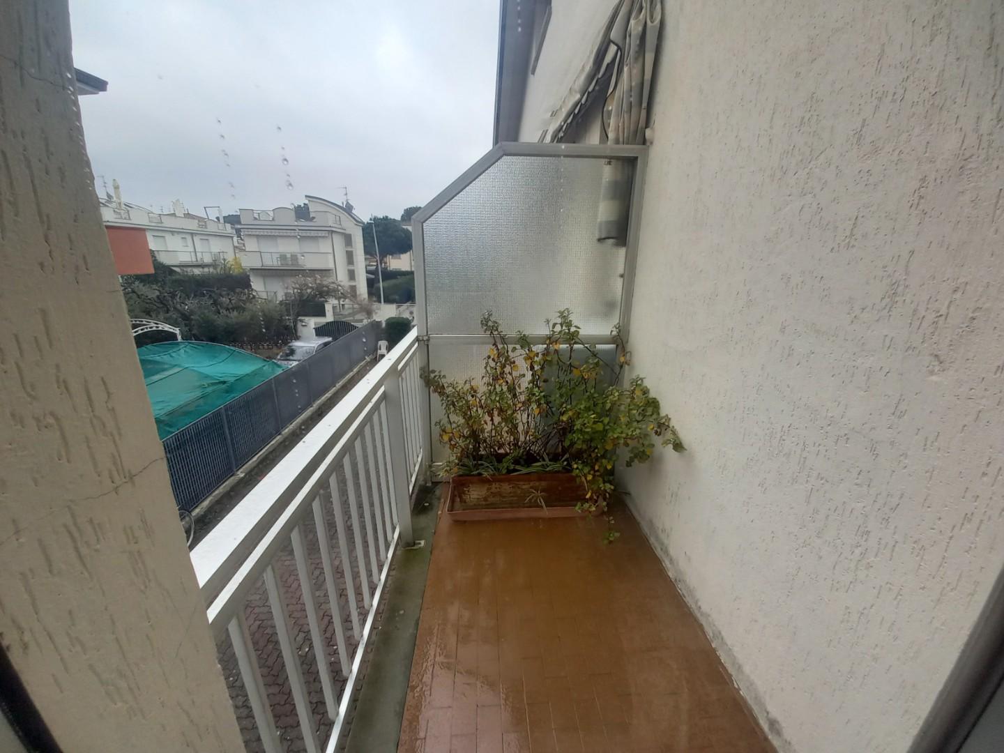 Immagine 14 di Appartamento in vendita  a Camaiore