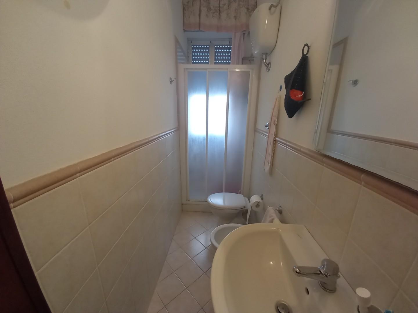 Immagine 12 di Appartamento in vendita  a Camaiore