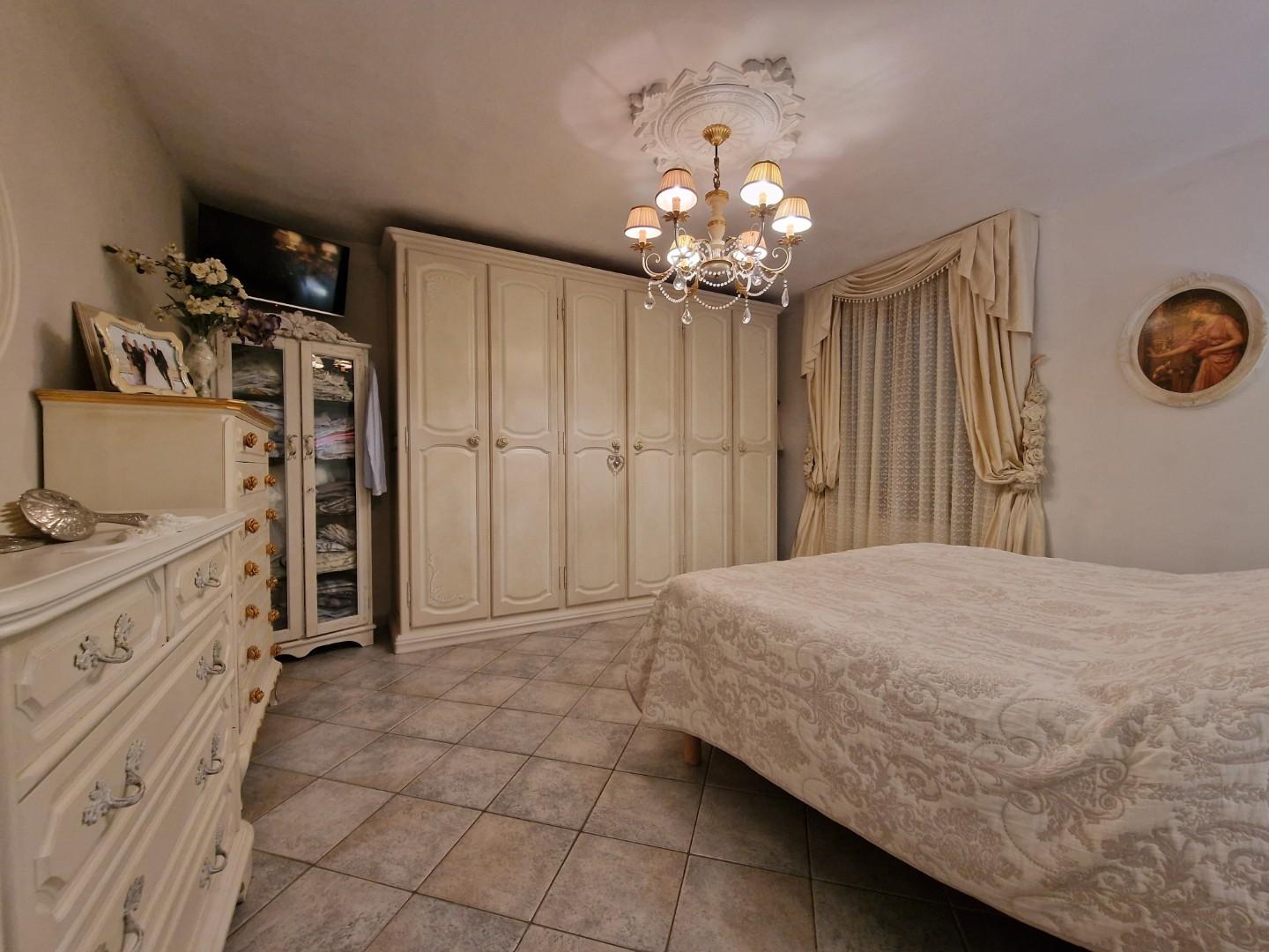 Immagine 16 di Casa semindipendente in vendita  a Collesalvetti