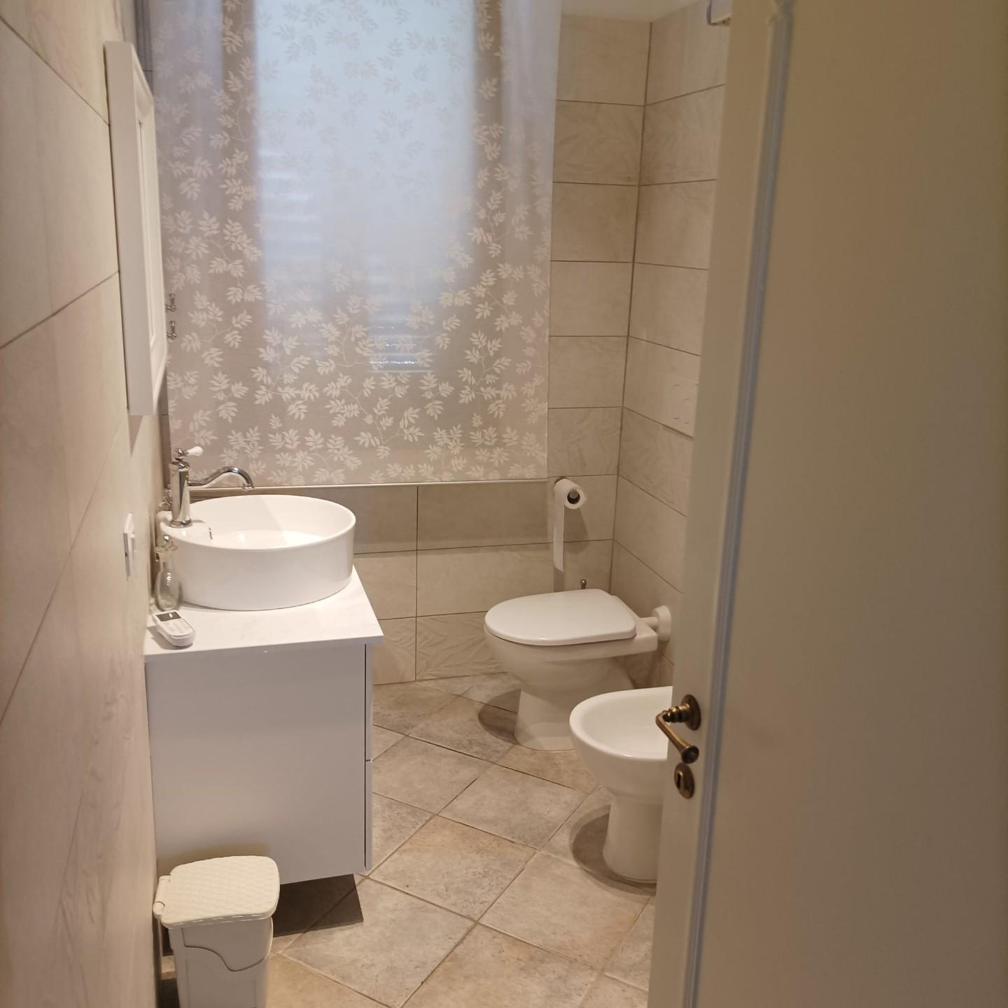 Immagine 13 di Casa semindipendente in vendita  a Collesalvetti