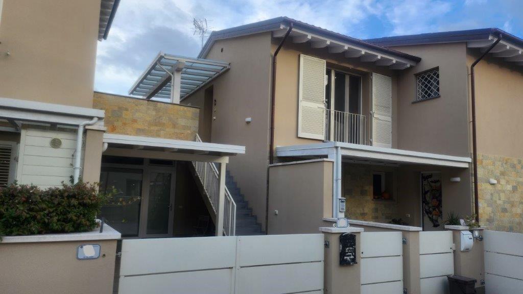 Immagine 34 di Appartamento in vendita  a Bientina