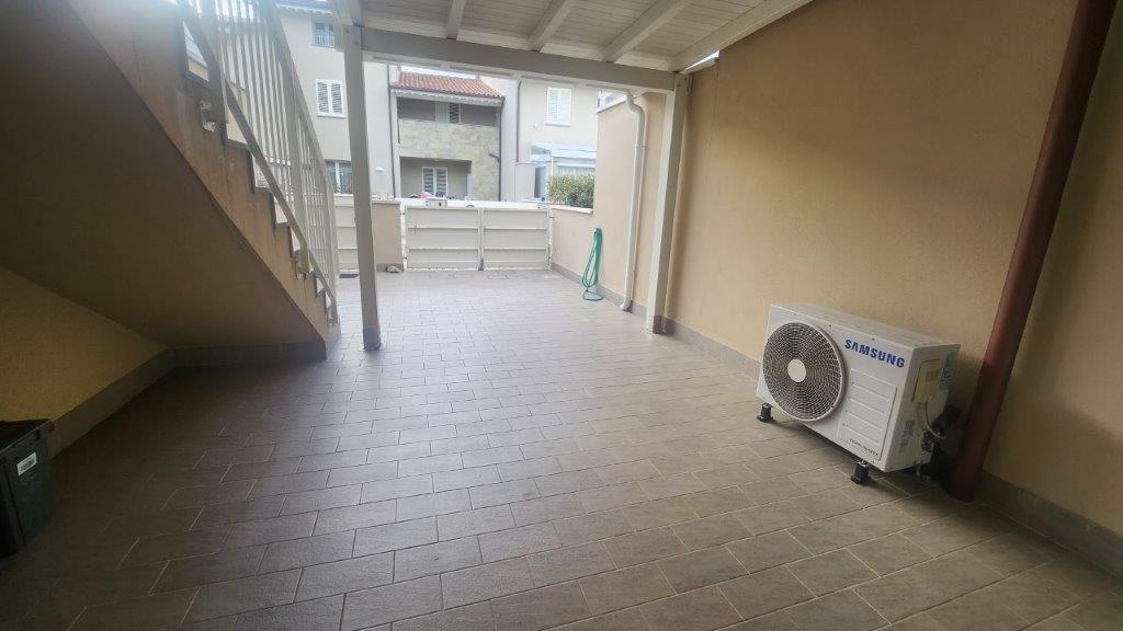 Immagine 33 di Appartamento in vendita  a Bientina