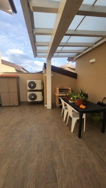 Immagine 23 di Appartamento in vendita  a Bientina