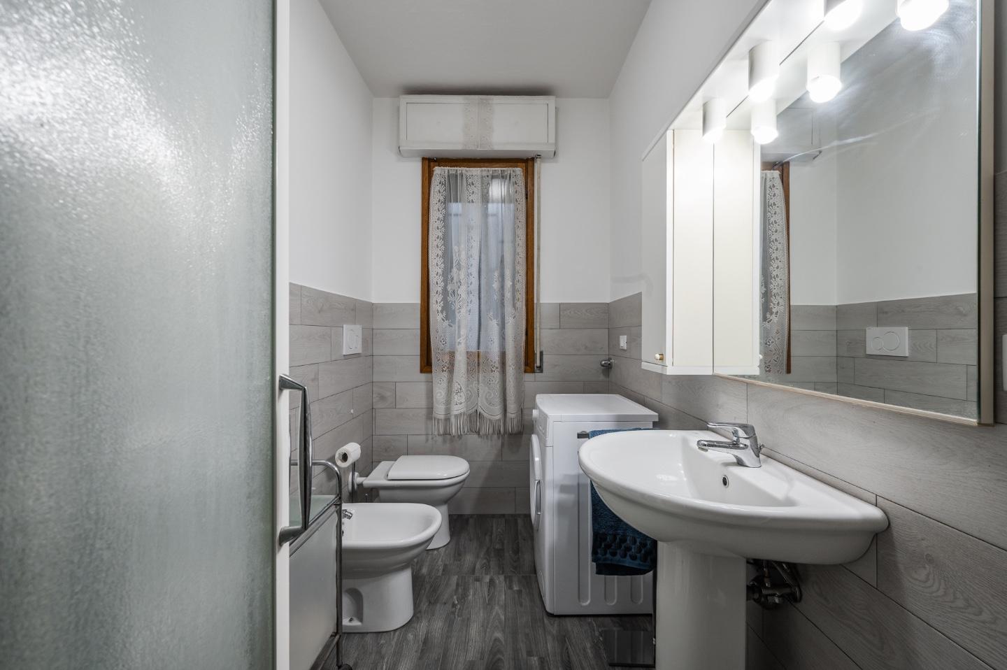 Immagine 15 di Appartamento in vendita  a Castel San Pietro Terme