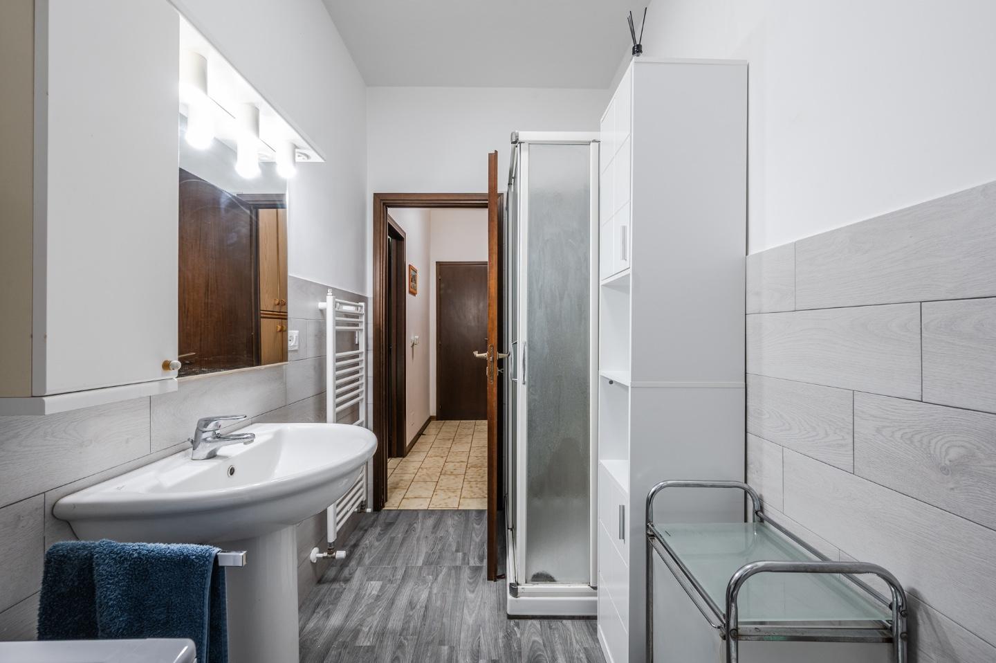 Immagine 17 di Appartamento in vendita  a Castel San Pietro Terme