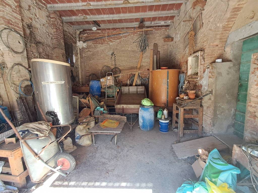 Immagine 27 di Casa indipendente in vendita  a Crespina Lorenzana