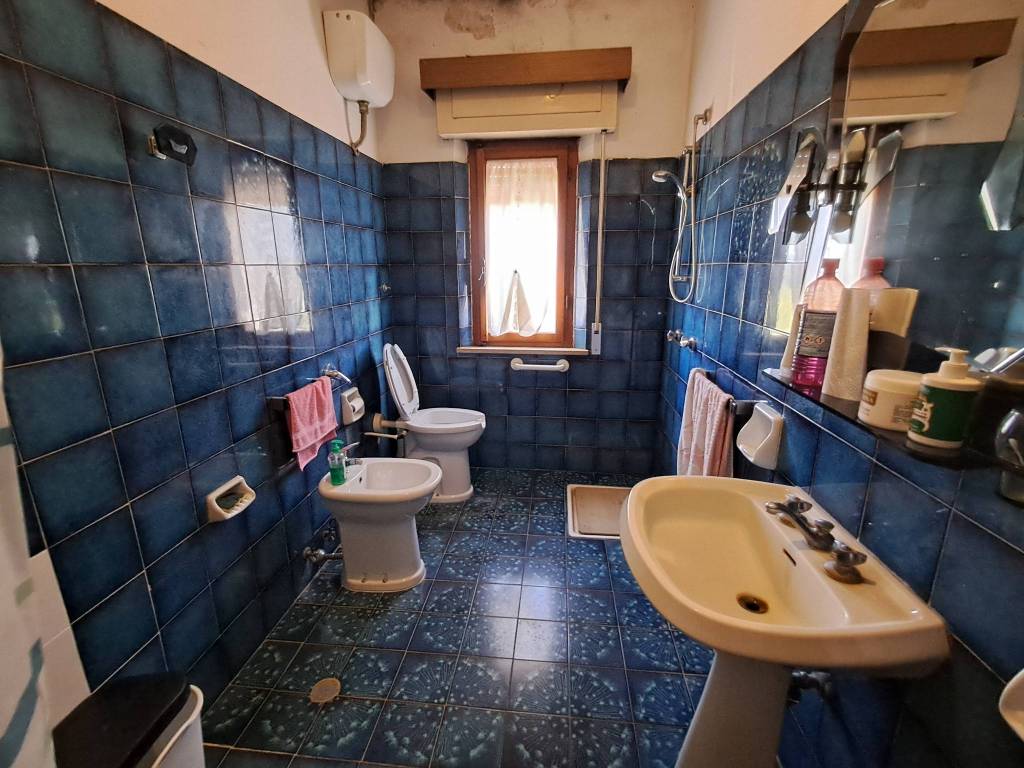 Immagine 37 di Casa indipendente in vendita  a Crespina Lorenzana