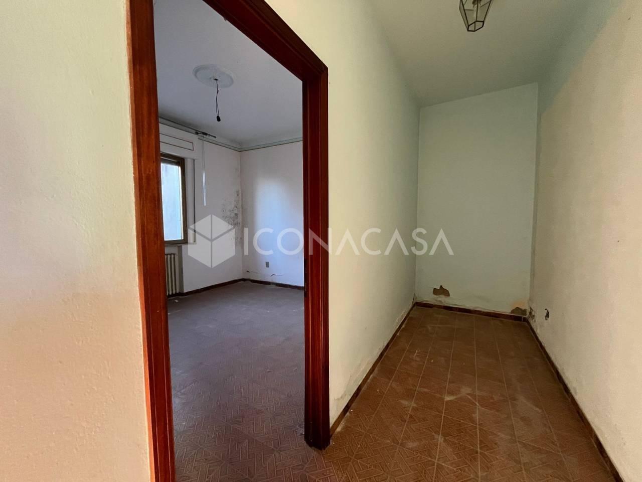 Foto annuncio 24