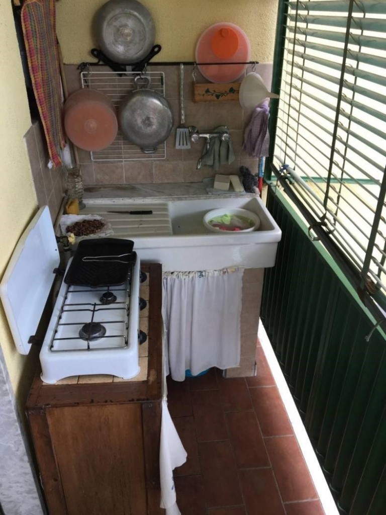 Immagine 5 di Appartamento in vendita  a Massa