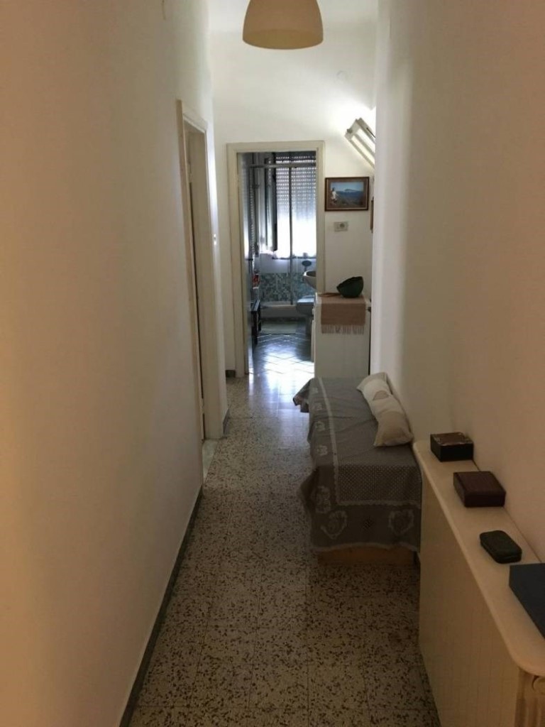 Immagine 8 di Appartamento in vendita  a Massa