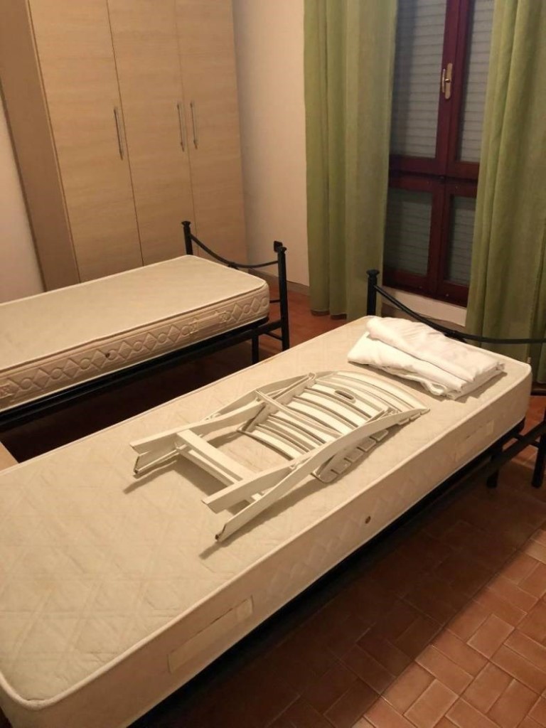 Immagine 9 di Appartamento in vendita  a Massa