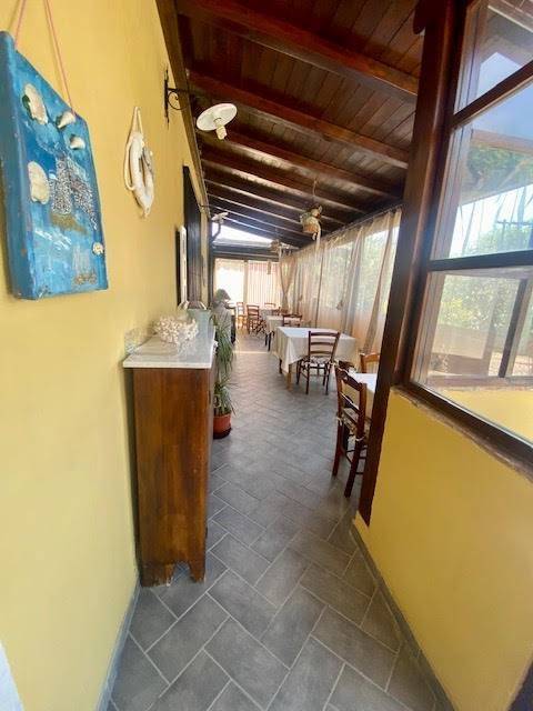 Immagine 5 di Villa in vendita  a Sarzana