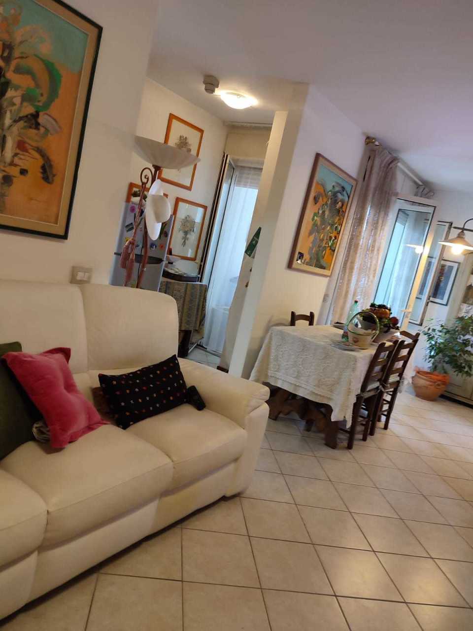 Immagine 5 di Appartamento in vendita  a Livorno